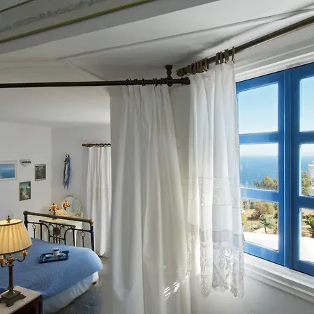 Pegados 3* Folégandros